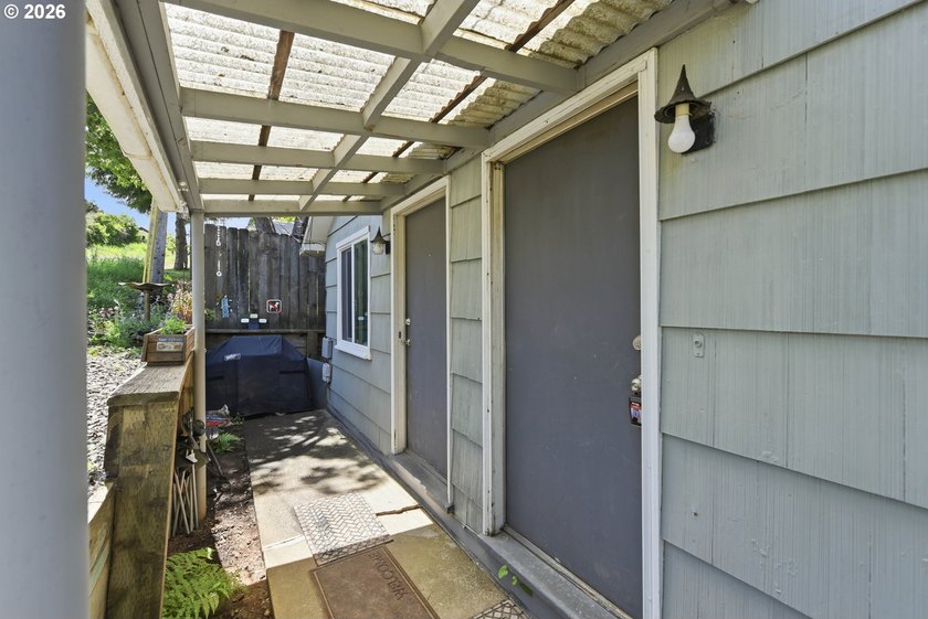 Marshfield Multi-Unit property for sale! Main home and duplex - photo 35