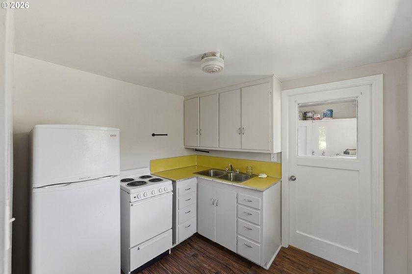 Marshfield Multi-Unit property for sale! Main home and duplex - photo 38