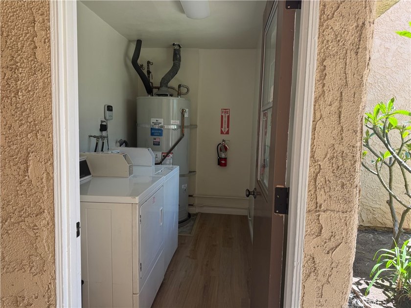 Exceptional Huntington Beach 4-Plex Investment Opportunity Rare - photo 5