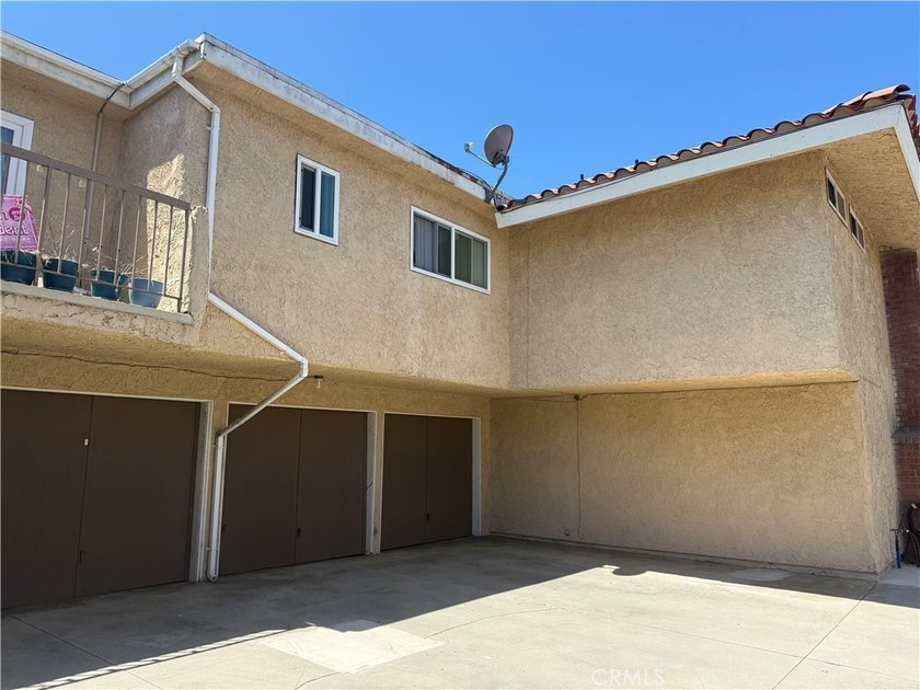 Exceptional Huntington Beach 4-Plex Investment Opportunity Rare - photo 8