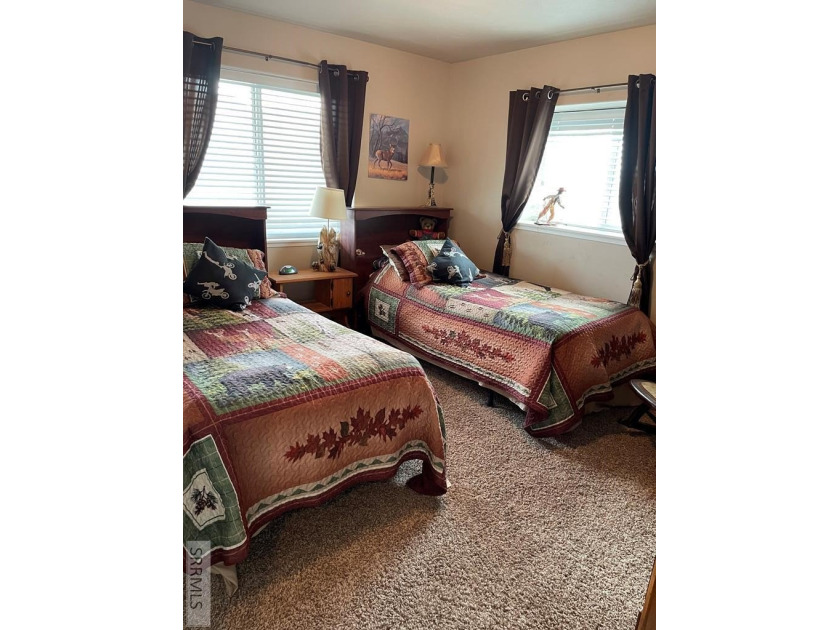 This 3132 sq ft 4 bedroom 3 bath Ranch style home with a walk - photo 46