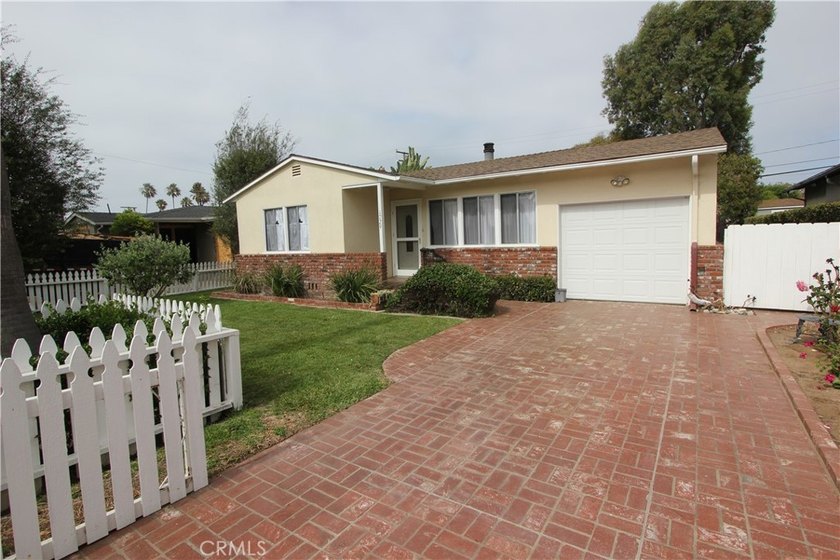Nestled within one of Huntington Beach's original and most - photo 2