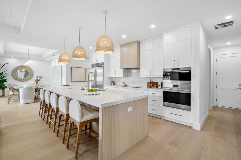 Welcome to this stunning Coastal Contemporary residence located - photo 11