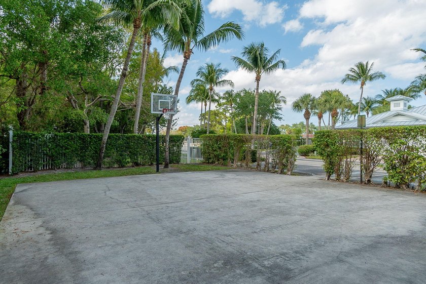 Located just off of Atlantic Ave in the quaint &amp; beautiful - photo 23