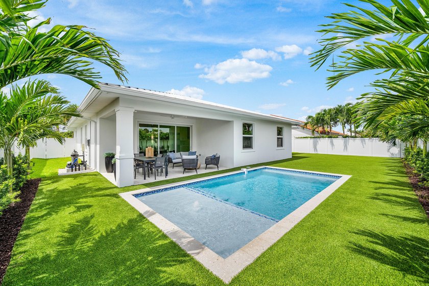 Welcome to this stunning Coastal Contemporary residence located - photo 24