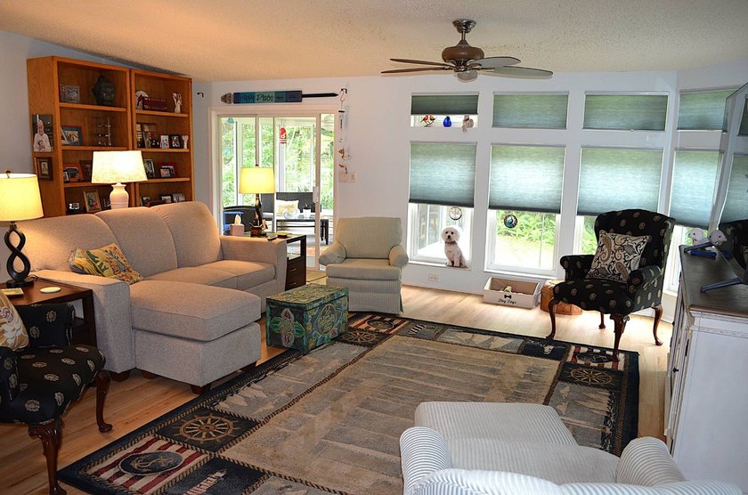 Seller is offering a $3,000 credit at closing for cosmetic - photo 11