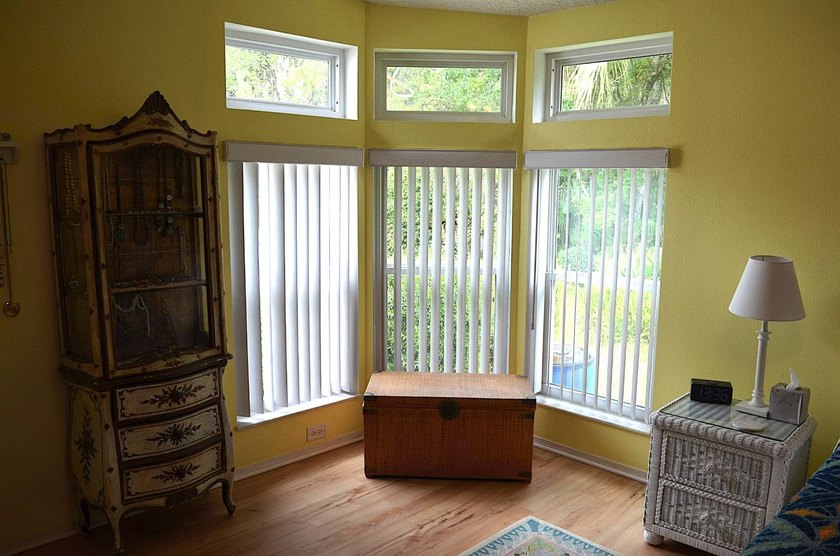 Seller is offering a $3,000 credit at closing for cosmetic - photo 16
