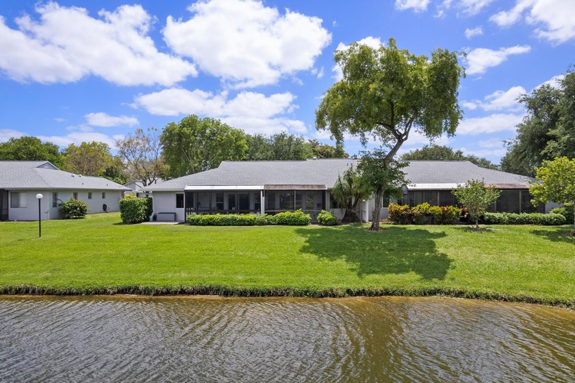 ABSOLUTELY GORGEOUS WATERFRONT VILLA | PRESTIGIOUS 55+ COMMUNITY - photo 18