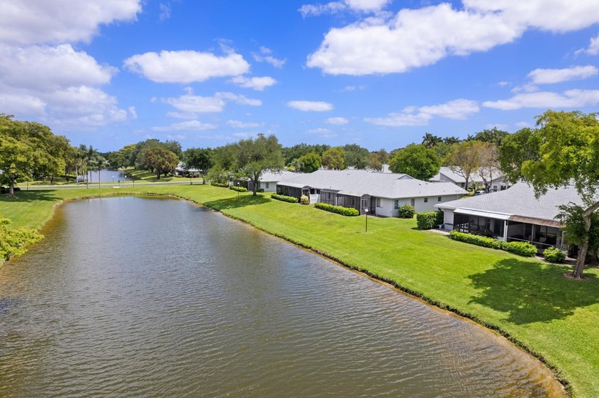 ABSOLUTELY GORGEOUS WATERFRONT VILLA | PRESTIGIOUS 55+ COMMUNITY - photo 19