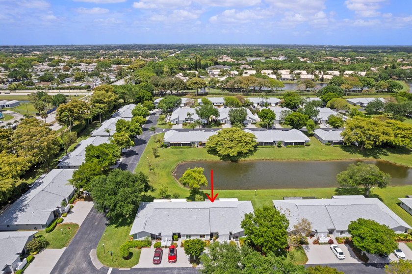 ABSOLUTELY GORGEOUS WATERFRONT VILLA | PRESTIGIOUS 55+ COMMUNITY - photo 25