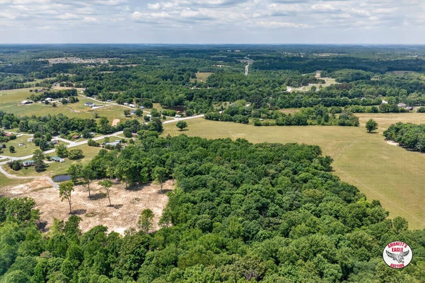 Positioned in a peaceful country setting near the city limits of - photo 7