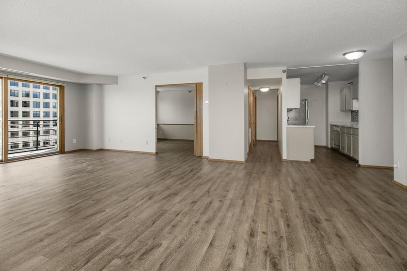Soaring above the city on the 23rd floor, this refined 2-bedroom - photo 11