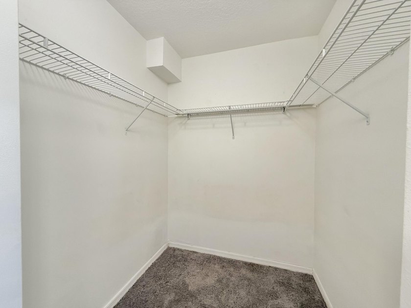 Investors welcome. Discover exceptional value in this 1st-floor - photo 15