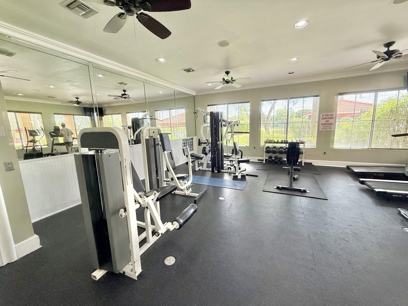 Investors welcome. Discover exceptional value in this 1st-floor - photo 25