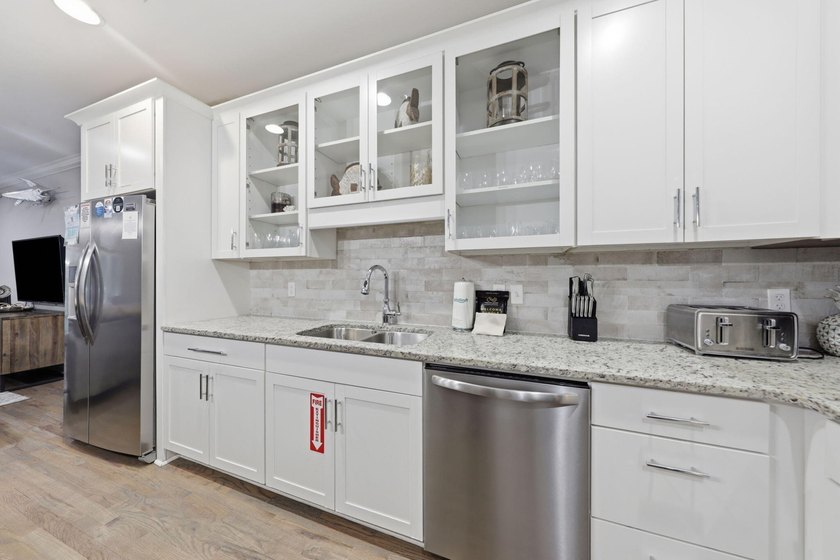 Welcome to Driftwood Townhomes, where coastal living and - photo 27
