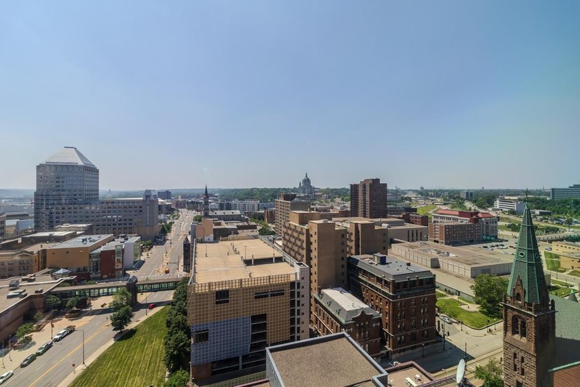 Soaring above the city on the 23rd floor, this refined 2-bedroom - photo 47
