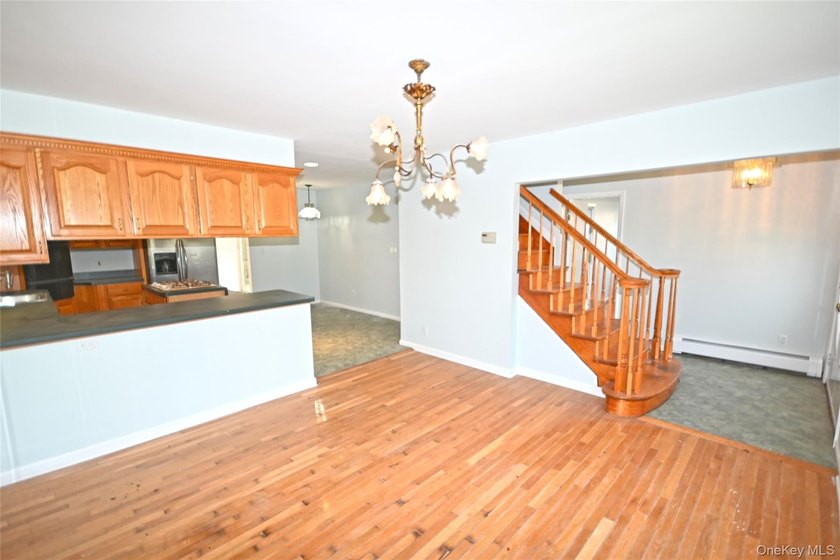 Spacious 4-Bedroom, 2-Bath Home in the Heart of Wantagh Welcome - photo 10