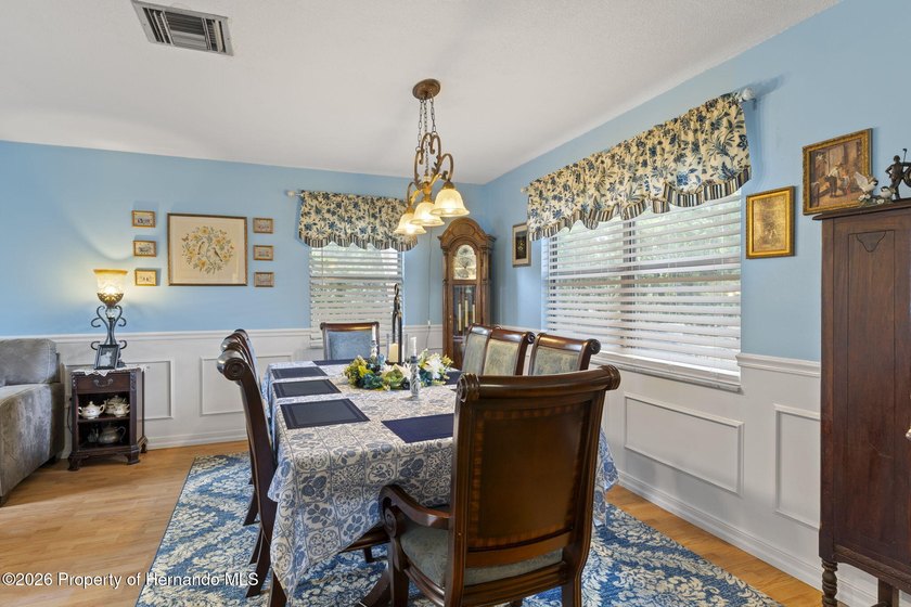 3/2/2 Home - NO HOA - NOT IN A FLOOD ZONE - BEAUTIFULLY - photo 10