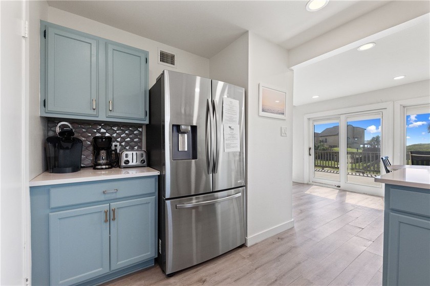 Experience the epitome of coastal luxury living with - photo 9