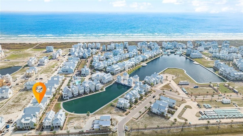 A REMARKABLE LAKESIDE RETREAT IN THE HEART OF CINNAMON SHORE - photo 40