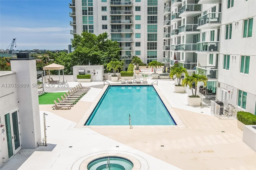 Discover the perfect blend of luxury, comfort, and convenience - photo 24