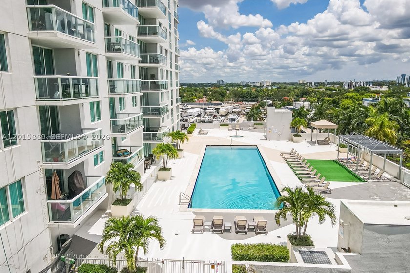 Discover the perfect blend of luxury, comfort, and convenience - photo 25