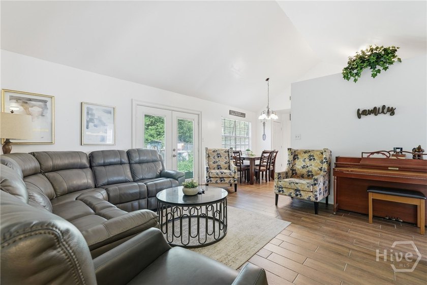 Welcome to 126 S Robinhood Drive, a charming 3-bedroom, 2-bath - photo 3