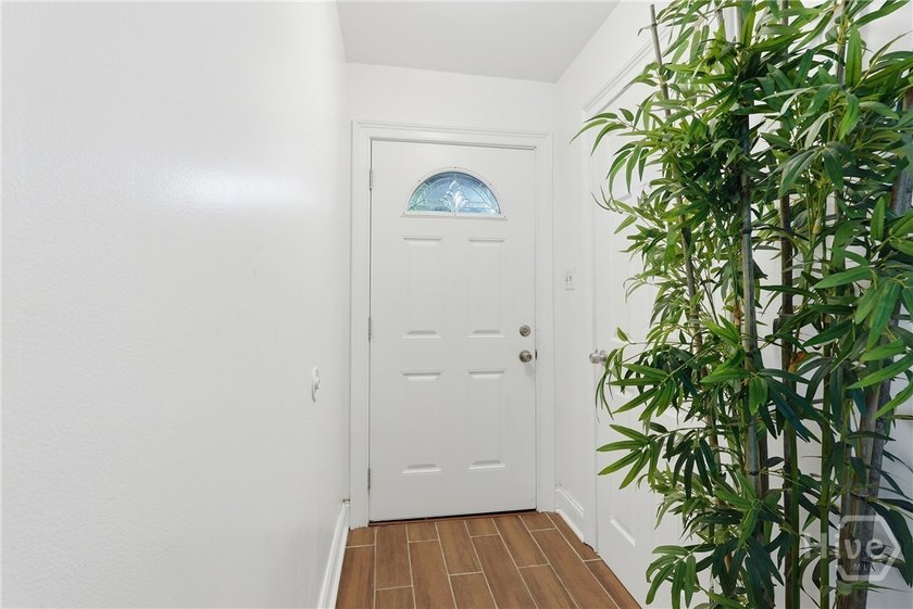Welcome to 126 S Robinhood Drive, a charming 3-bedroom, 2-bath - photo 5