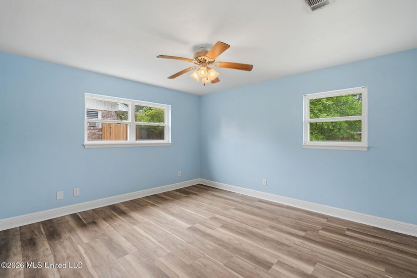 This 3-bedroom, 3-bathroom residence offers the perfect blend of - photo 23