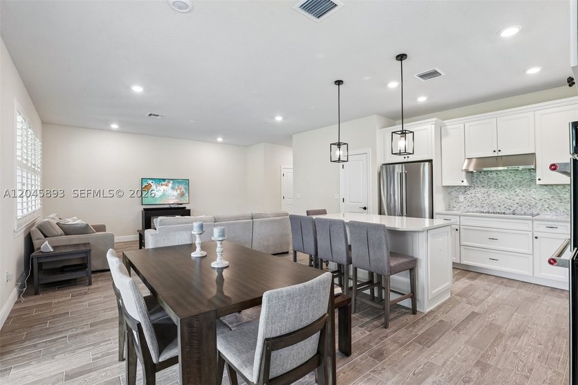 Welcome to 1636 Trailhead Terrace, a newer construction - photo 11