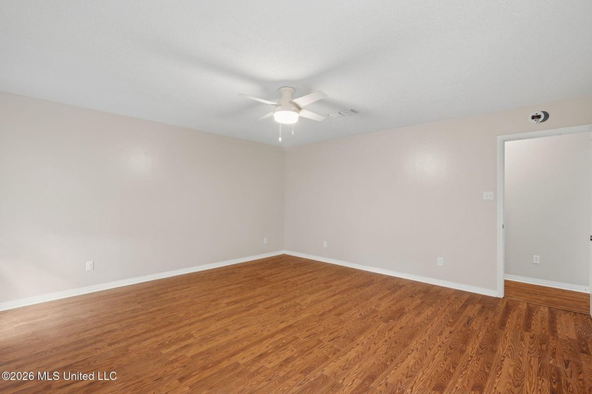 Discover your own private oasis in the charming Heron Bayou - photo 15