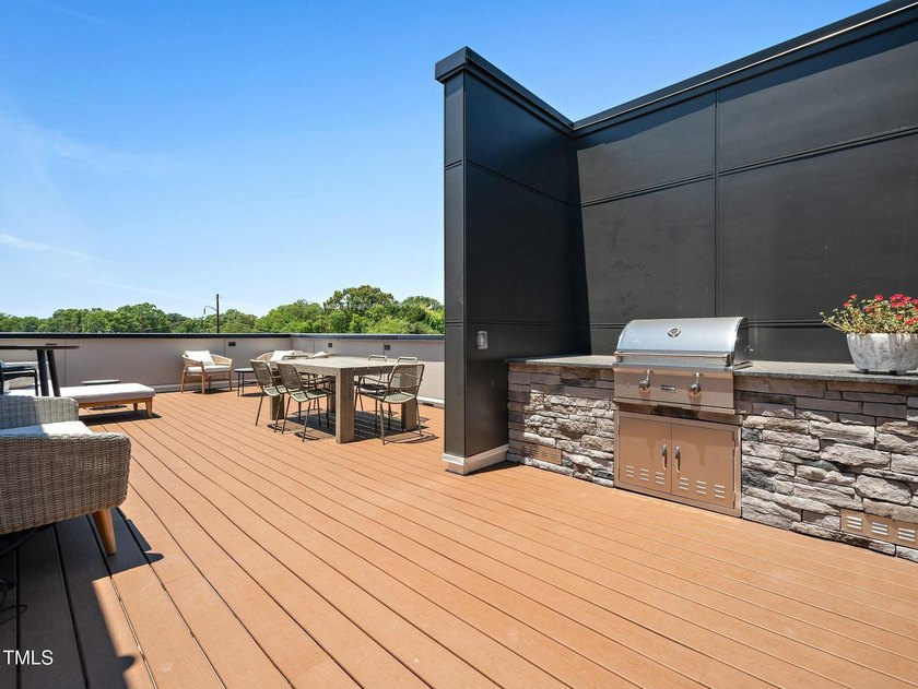 Nice Condominium unit In great location in Down Town Raleigh - photo 21