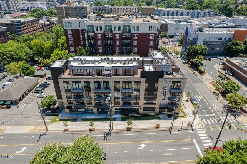Nice Condominium unit In great location in Down Town Raleigh - photo 28