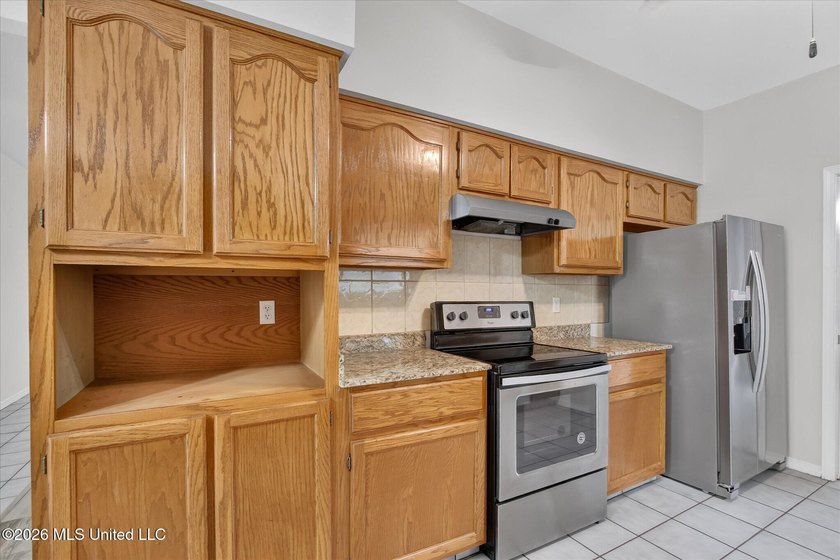 Situated on approximately 0.55 acres in the heart of Diamondhead - photo 13