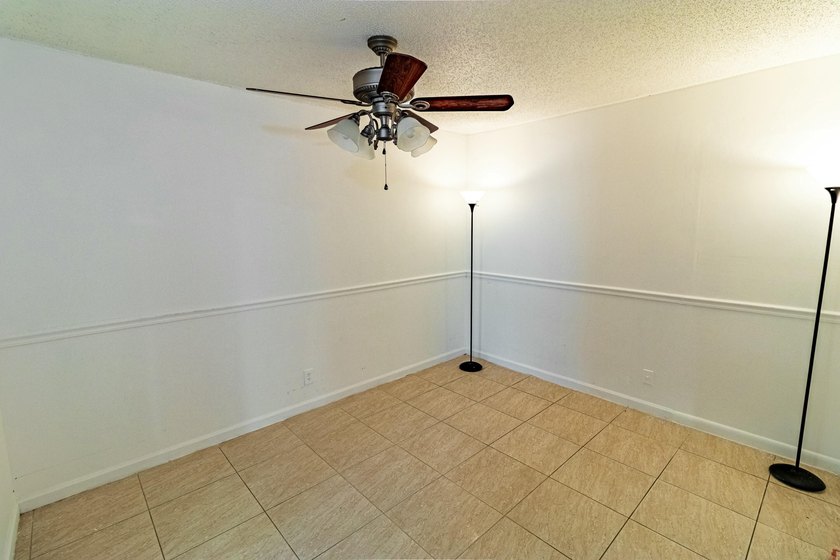 Charming Home with Attached Studio in Vibrant West Palm Beach - photo 24