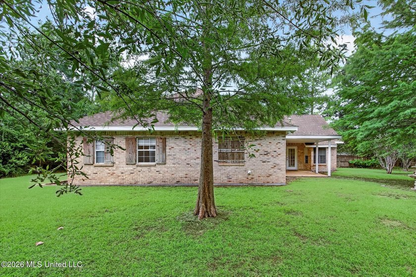 Situated on approximately 0.55 acres in the heart of Diamondhead - photo 29