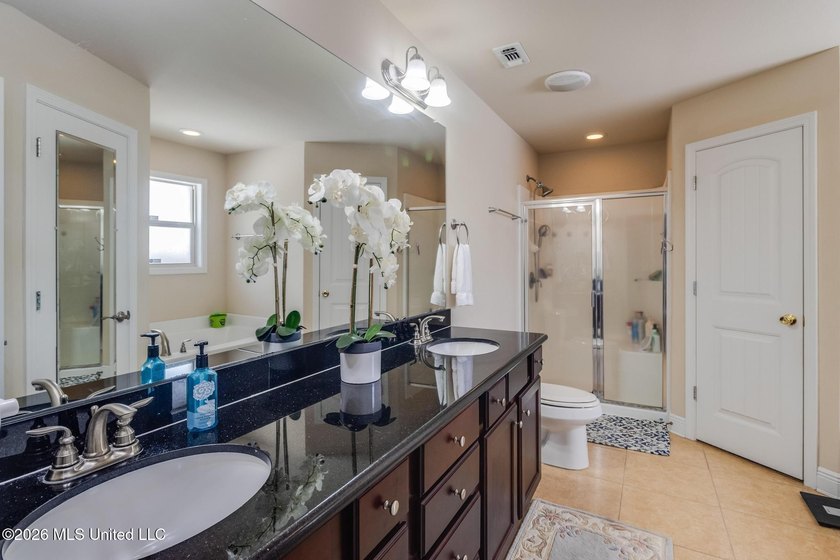Welcome to 18028 Canal Landing Drive in Canal Crossing! This - photo 16