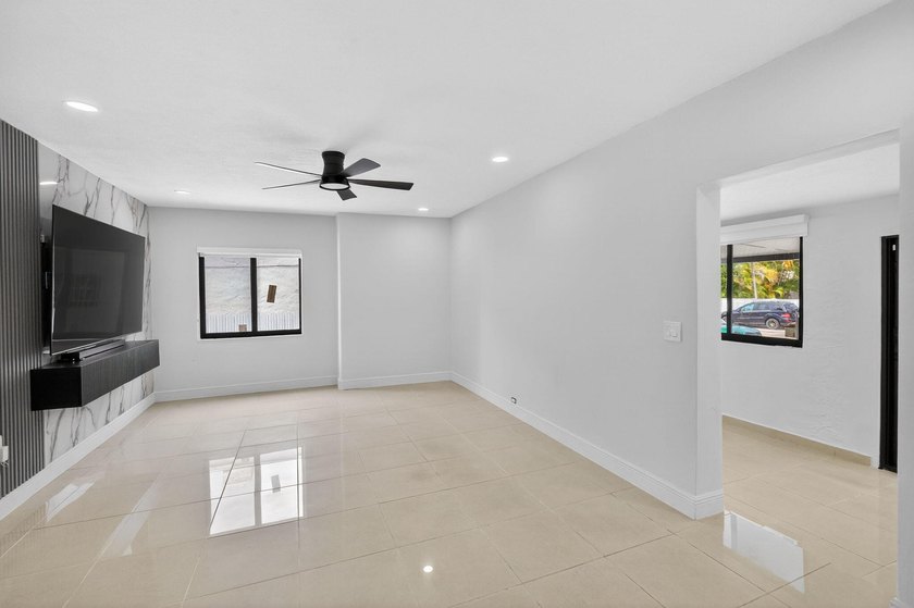BRING YOUR BEST OFFERS. MOTIVATED SELLER! 3Br + Den(can be used - photo 13
