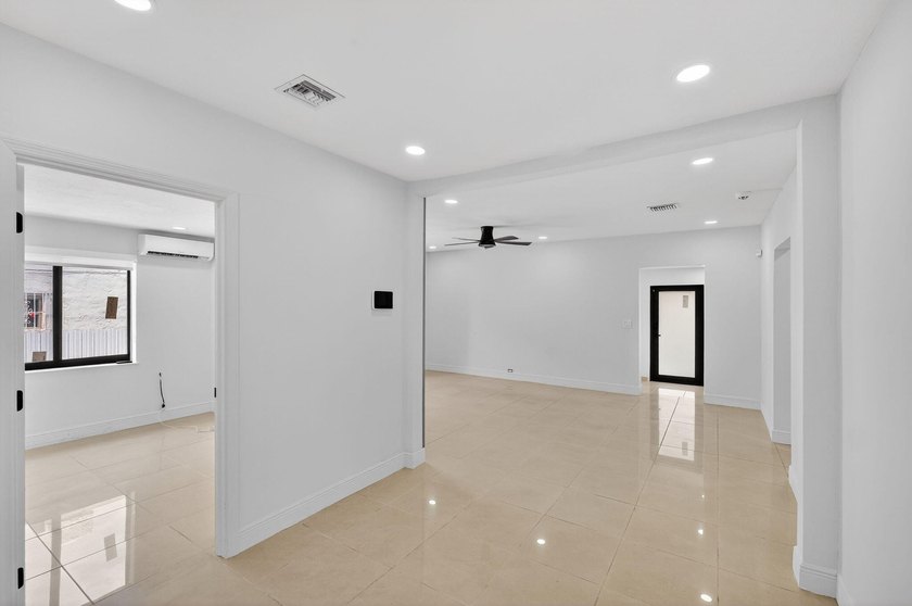 BRING YOUR BEST OFFERS. MOTIVATED SELLER! 3Br + Den(can be used - photo 17