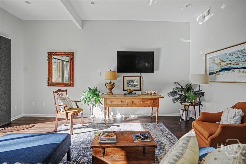 This beautifully updated end-unit condo offers the perfect - photo 6