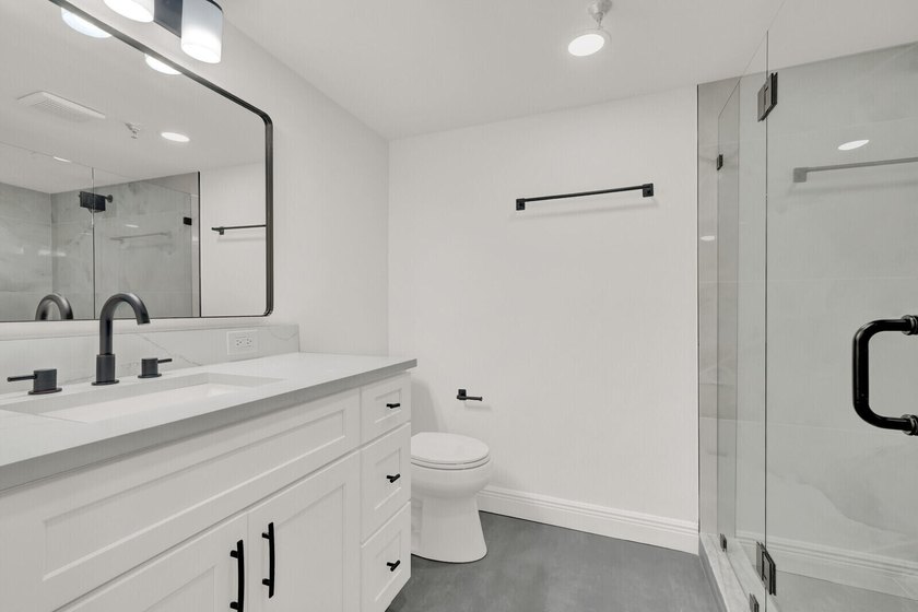 Enjoy effortless living in this beautifully updated 2 bedroom, 2 - photo 18