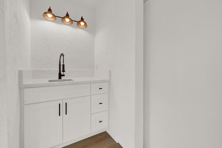 Enjoy effortless living in this beautifully updated 2 bedroom, 2 - photo 28