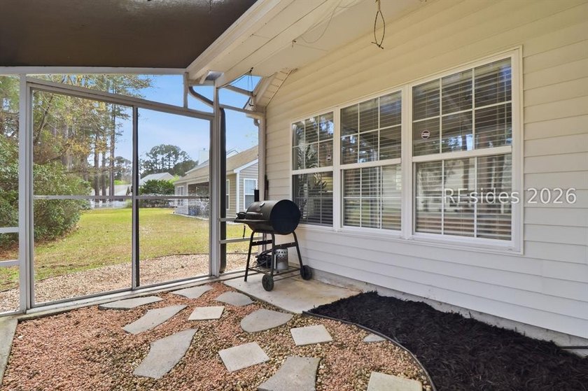 Welcome to this beautifully maintained one-story, 3-bedroom - photo 36