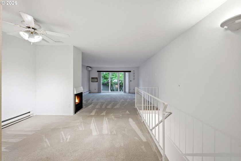 Historic Milwaukie Condo property sit on the Willamette River - photo 4