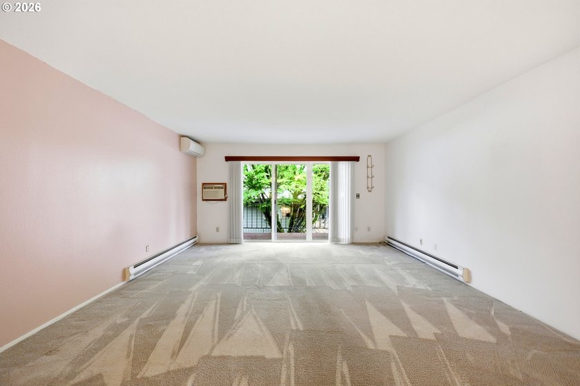 Historic Milwaukie Condo property sit on the Willamette River - photo 9