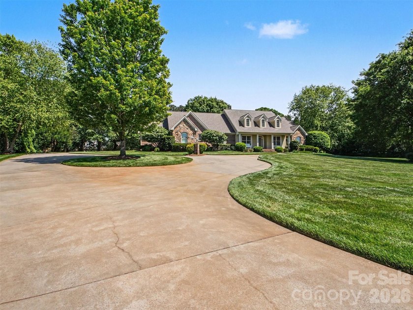 Rarely available Stone Gate subdivision home has everything you - photo 3