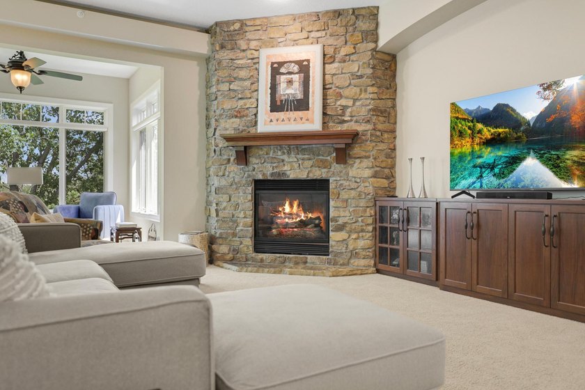 Live simply without sacrificing luxury in this supremely located - photo 12