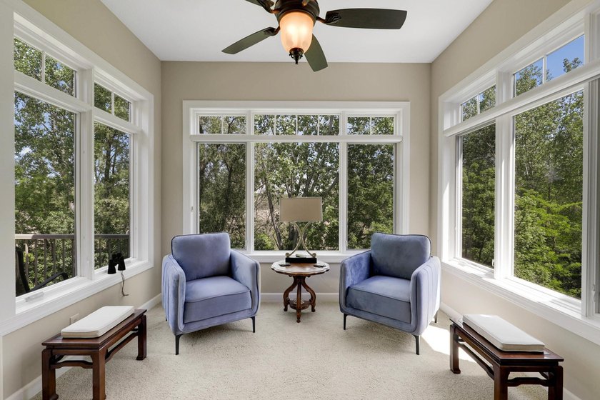 Live simply without sacrificing luxury in this supremely located - photo 16