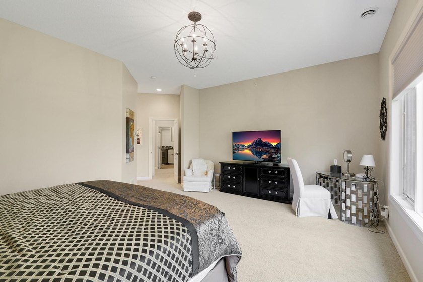 Live simply without sacrificing luxury in this supremely located - photo 31