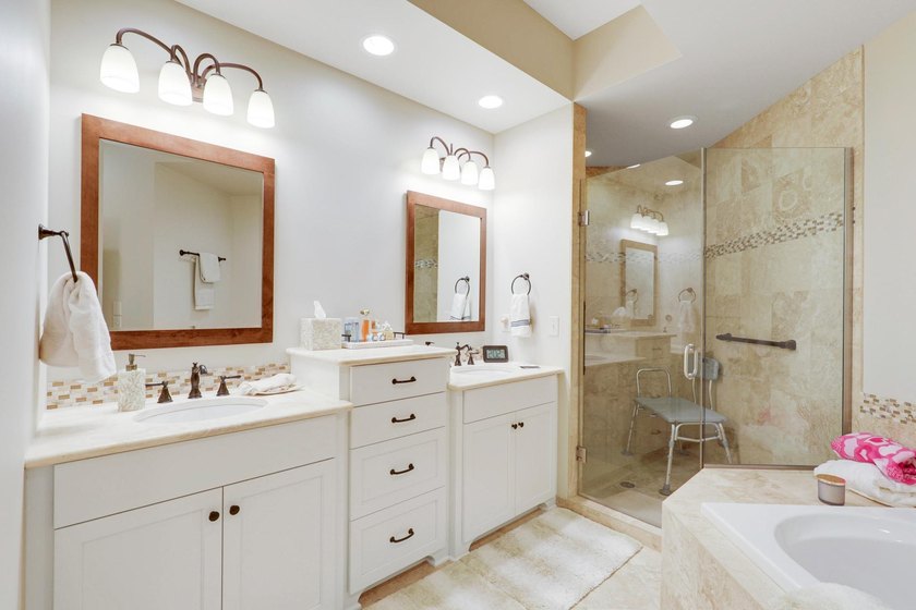Live simply without sacrificing luxury in this supremely located - photo 34